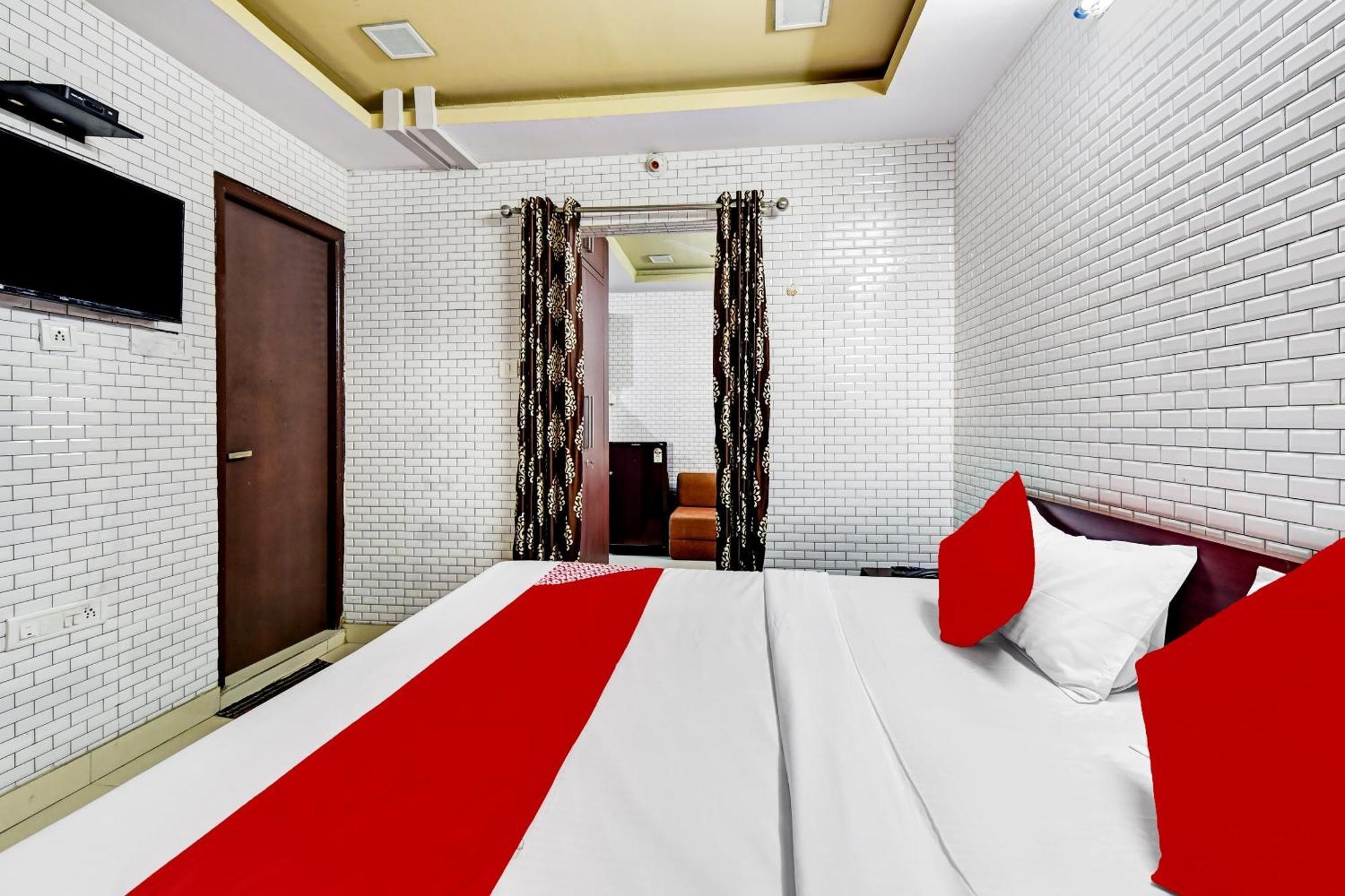 Hotel O Eleven Hotel & Banquet Kota  Exterior photo